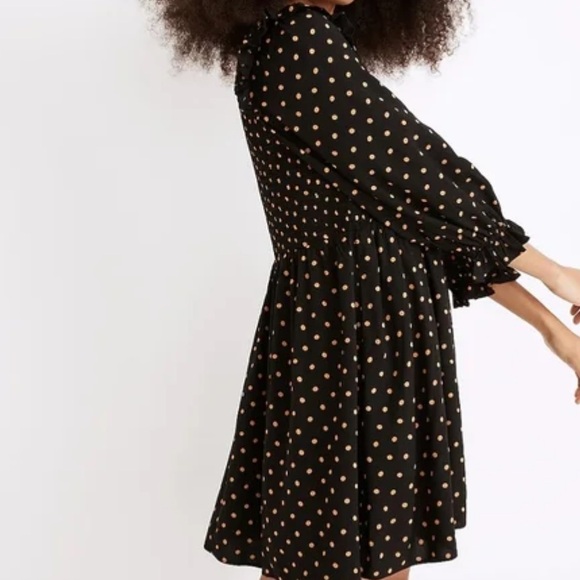 Madewell Lucie V-Neck Smocked Dress, with Oval Dots size XS - Picture 3 of 7